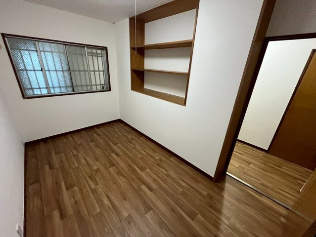 ローズハイツ芦屋の居間・リビング