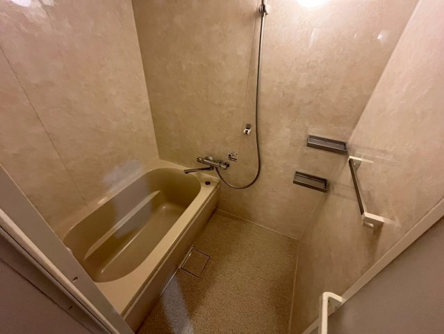 ローズハイツ芦屋の浴室