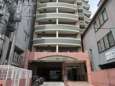 リバティ高砂六番館の外観