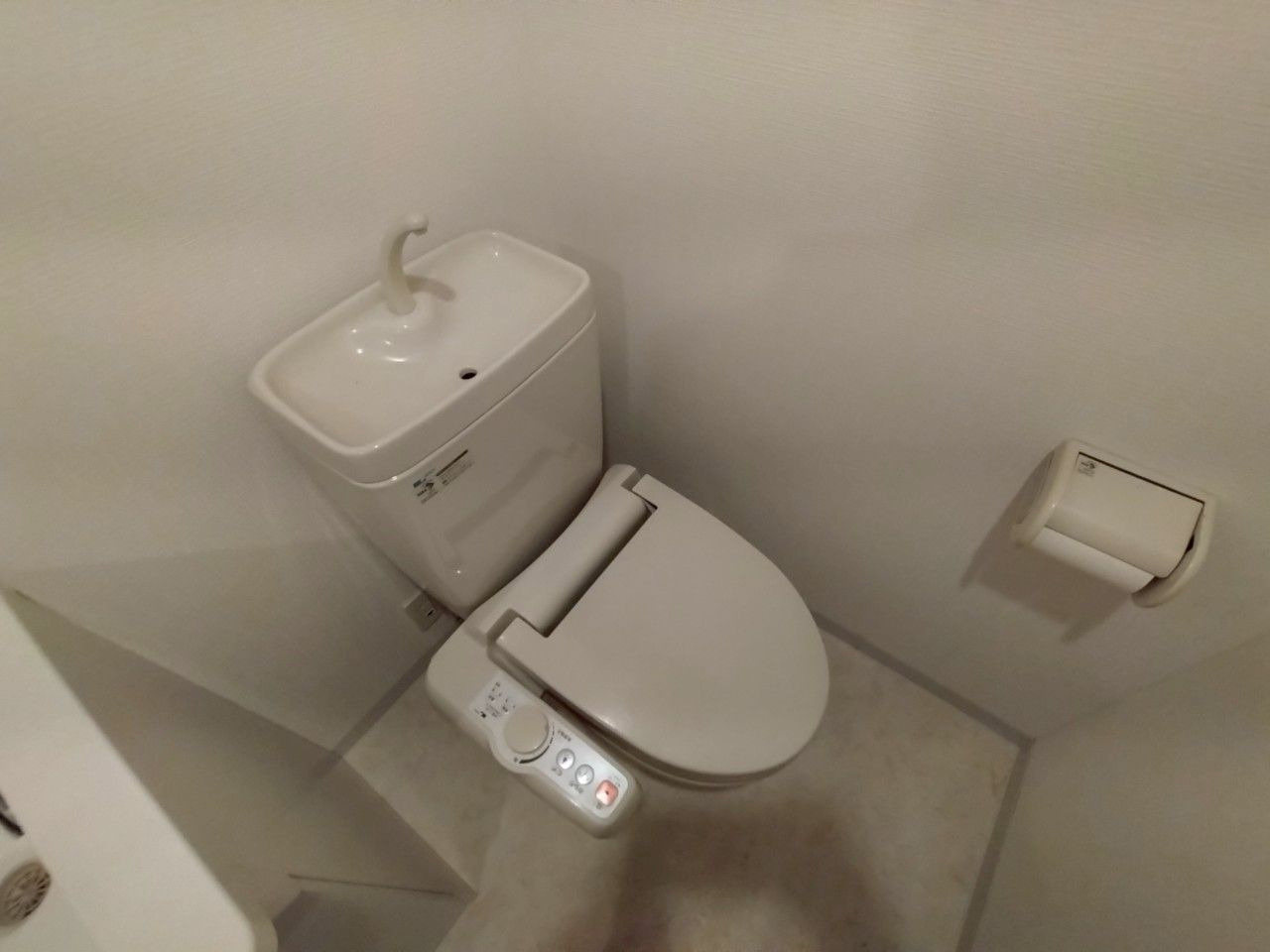 ラフィネスネオシティ平尾のトイレ