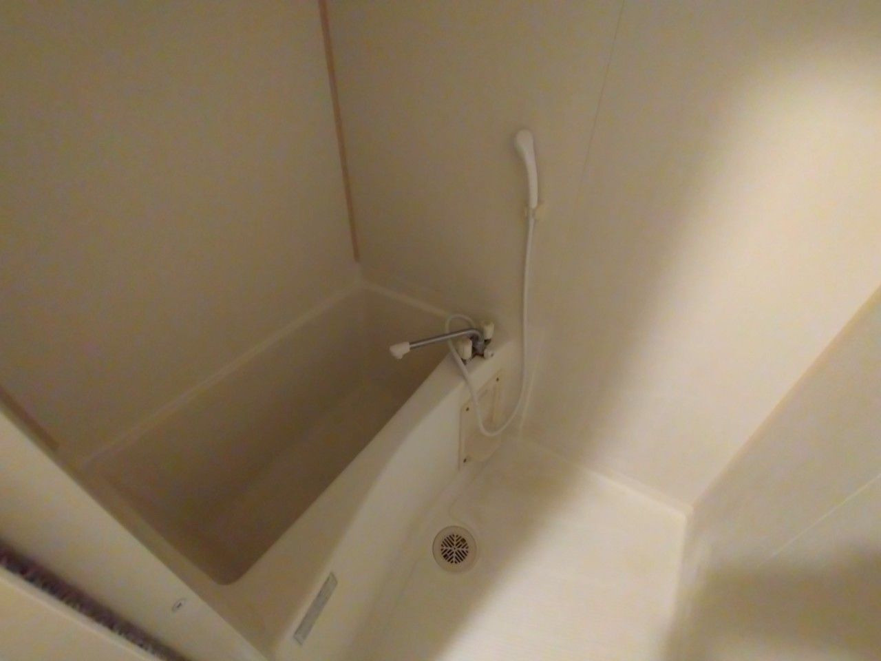 ラフィネスネオシティ平尾の浴室