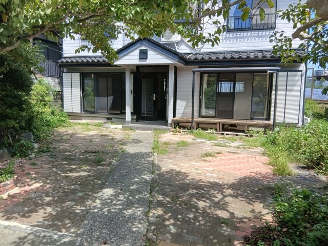 東松山市大谷 中古戸建の外観|建物敷地内

