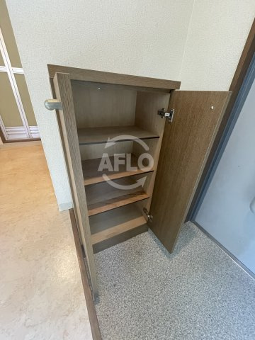 ロイヤルコートの玄関|ロイヤルコート　シューズボックス