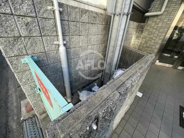 ロイヤルコートのその他共用部分|ロイヤルコート　ごみ置き場