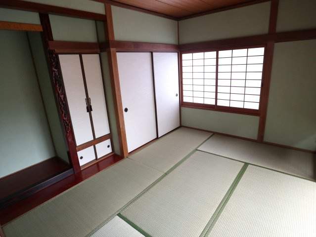 郷曽中古戸建の和室|1階和室