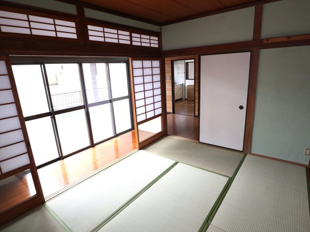 郷曽中古戸建の和室