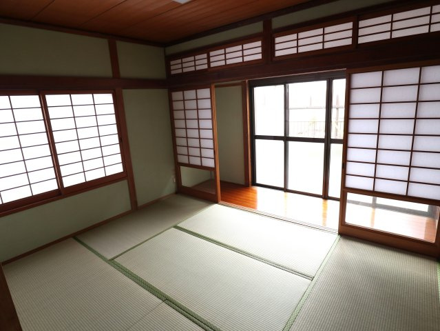 郷曽中古戸建の和室