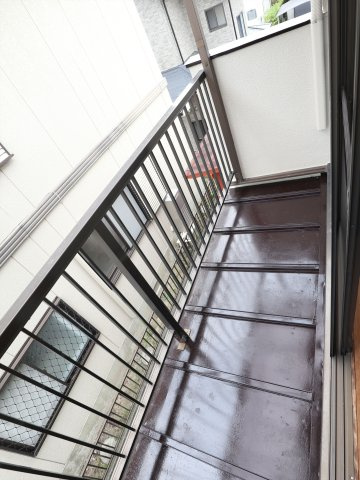 郷曽中古戸建のバルコニー