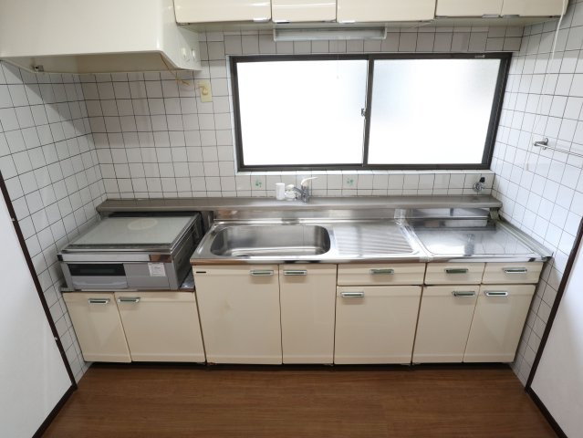 郷曽中古戸建のキッチン
