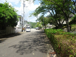 【前面道路含む現地写真】 | 川西市水明台3丁目8-43　建築条件無土地