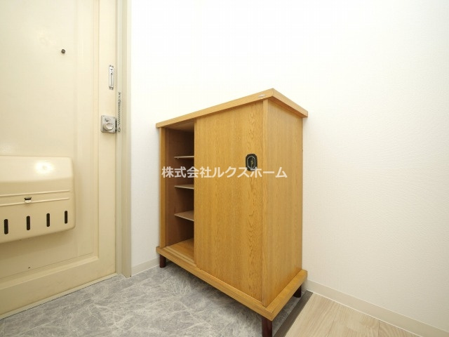 青葉丘ハイツの玄関