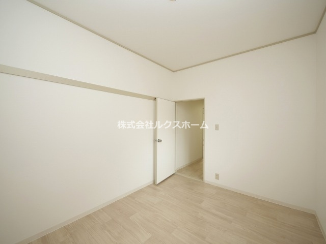 青葉丘ハイツの居間・リビング