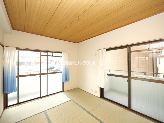 青葉丘ハイツの和室