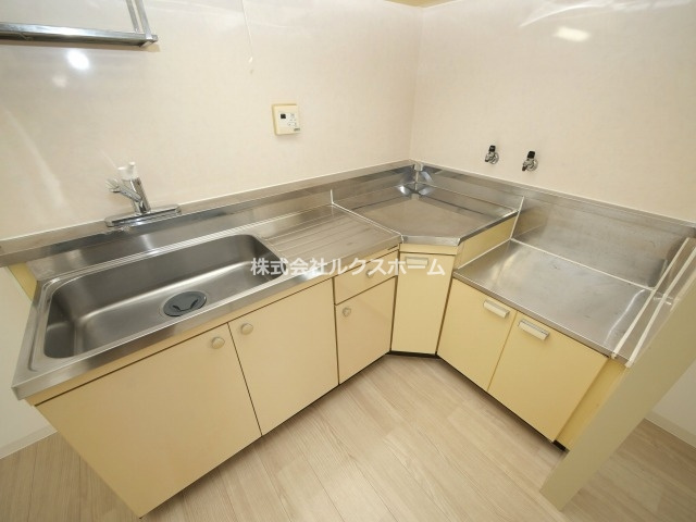 青葉丘ハイツのキッチン