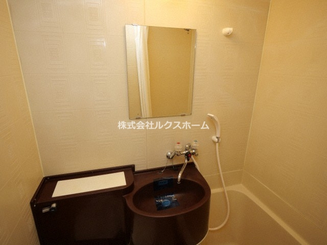 第2清和マンションの洗面所