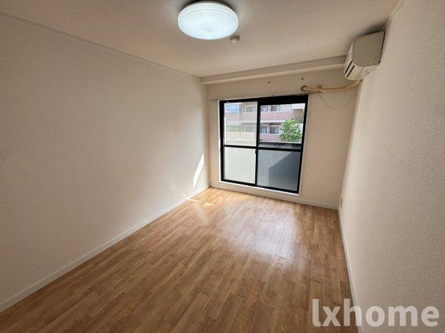 カントリー青葉ハイツの居間・リビング