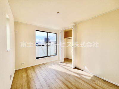 【洋室】 | 駿東郡長泉町下土狩 新築一戸建て A号棟 | 6帖の洋室です