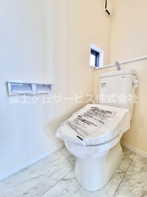 【トイレ】 | 駿東郡長泉町下土狩 新築一戸建て A号棟 | 2Fのトイレです
