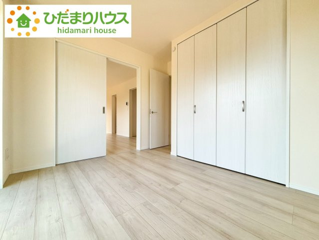 野田市堤台281番2　新築戸建　F号棟の洋室|リビングと洋室が続き間設計ですので、大空間を演出できます(^O^)						
