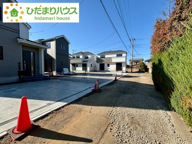 野田市堤台281番2　新築戸建　F号棟の前面道路含む現地写真|交通量が少なくゆったりとした前面道路は、小さなお子様のいるご家庭にも安心です(^^♪