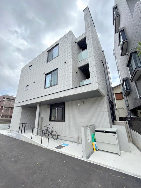 Ｌ’ｏｕｒｓ　８０８の外観