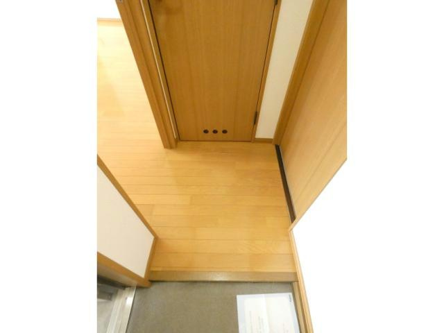 クレヴァの玄関