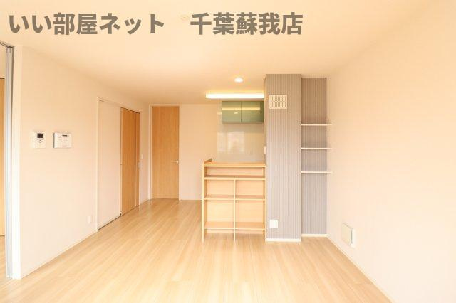 ストリームの居間・リビング|ゆったり過ごせる居間です