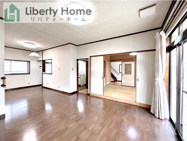 日立市相田町2丁目　中古戸建の居間・リビング