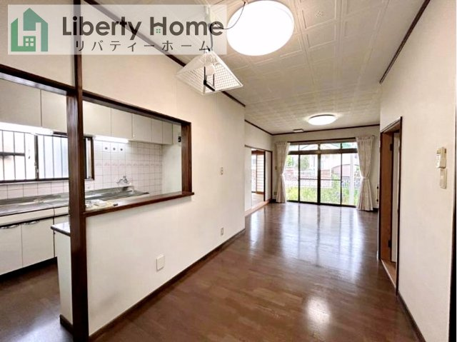 日立市相田町2丁目　中古戸建の居間・リビング