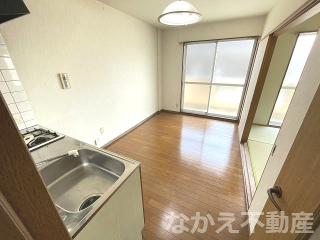 【居間・リビング】 | 使いやすい居間です