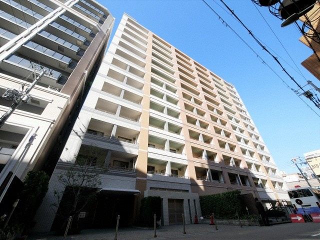 ポートヴィラ靭公園の外観