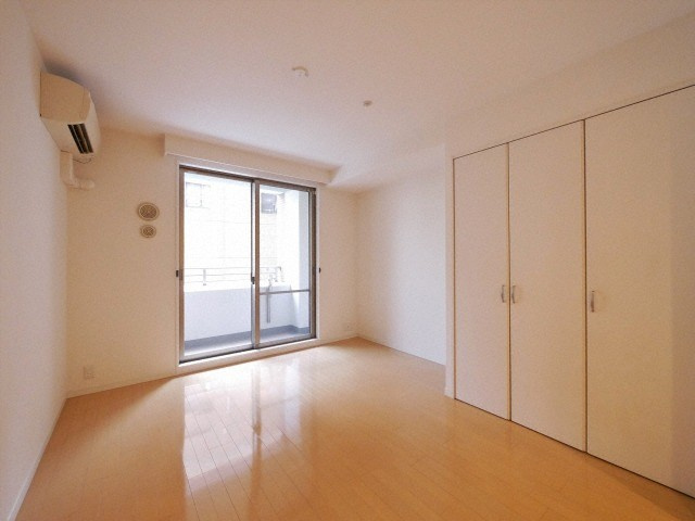 ポートヴィラ靭公園の洋室