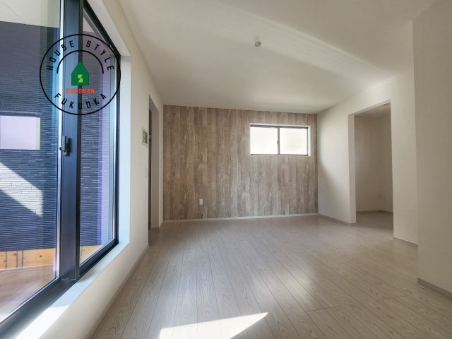 福岡市南区鶴田4丁目第4-3棟（3号棟）の寝室|主寝室には収納力に優れたクローゼットがありますので、お部屋もすっきり片付きます。