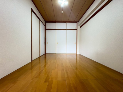 【洋室】 | 池田五月丘パークハウス