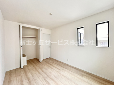 【洋室】 | 裾野市石脇 C号棟 | 6帖の洋室です