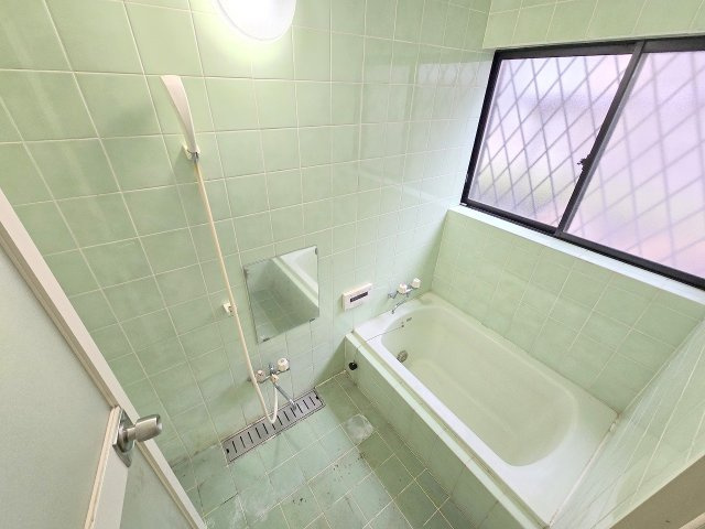 武蔵村山市三ツ木5丁目 中古戸建の浴室