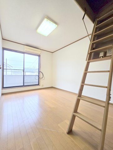 武蔵村山市三ツ木5丁目 中古戸建の洋室