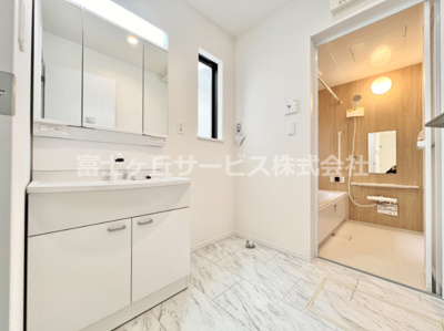 【脱衣所】 | 裾野市石脇 D号棟 | 脱衣場です