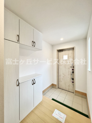 【玄関】 | 裾野市石脇 D号棟 | 玄関です