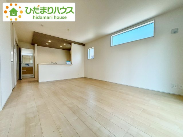 野田市中根2期　新築戸建　1号棟の居間・リビング|早くお仕事終わらせて、家に帰りたくなるようなリビングです(^^♪							
