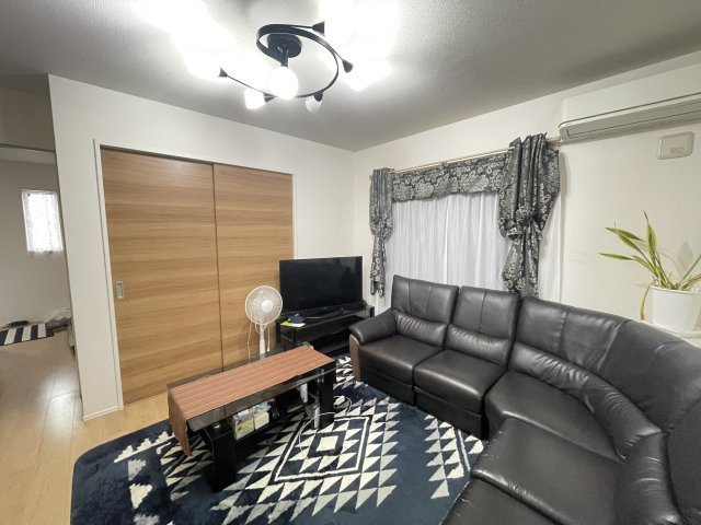 【居間・リビング】 | 深谷市上柴町東７丁目　中古戸建