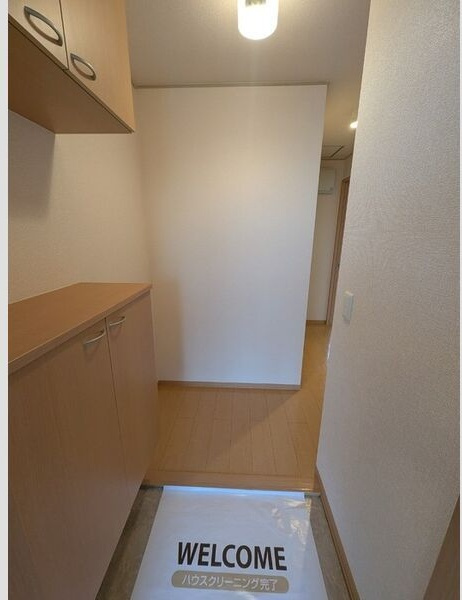 サンフローラル岐阜東の玄関