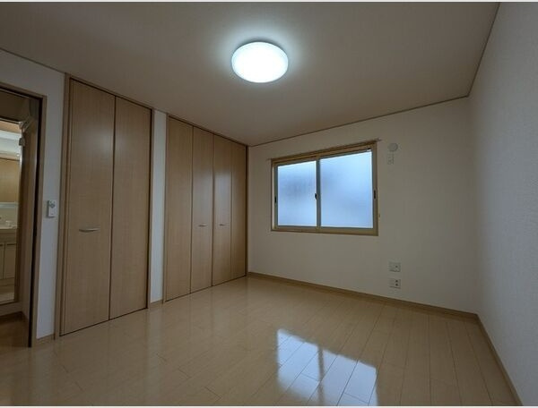 サンフローラル岐阜東の寝室