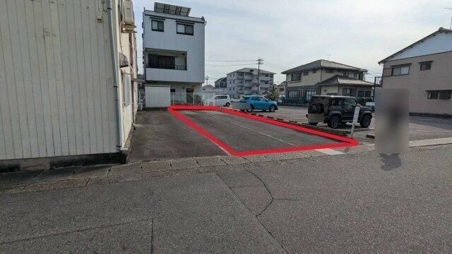北区楠３丁目貸倉庫の駐車場
