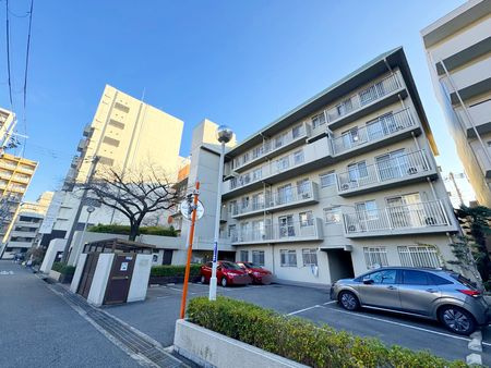 グリーンコーポ江坂第3の外観|おしゃれな外観です