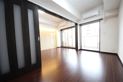 【居間・リビング】 | グランカーサ新大阪SOUTH