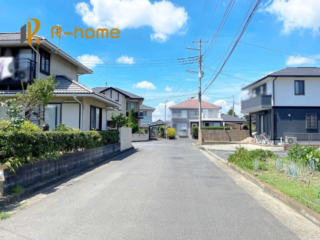 水戸市元吉田町第23　新築戸建て　2号棟の前面道路含む現地写真|周辺環境も併せて案内致します♪
閑静な住宅地で笑顔あふれる新生活！
ぜひ現地へお越しください♪