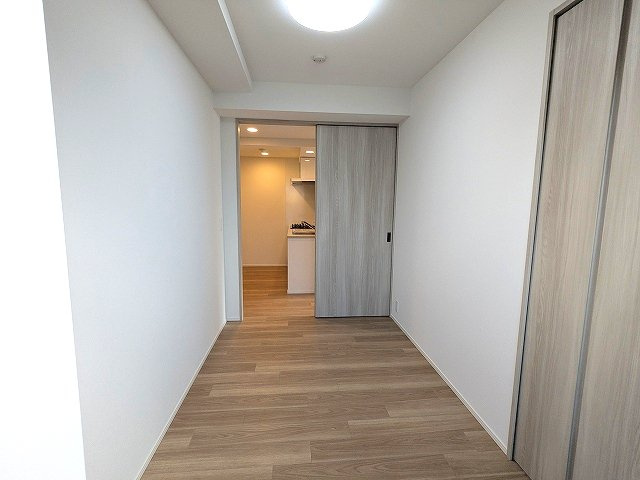 Dimus根岸の設備|4帖洋室、クローゼット付、インターネット無料、リビング各洋室にエアコンと照明付