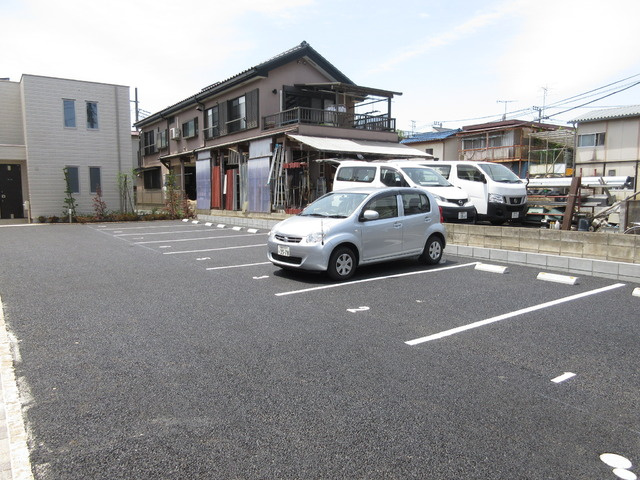 スーヴニールの駐車場|☆敷地内駐車場☆