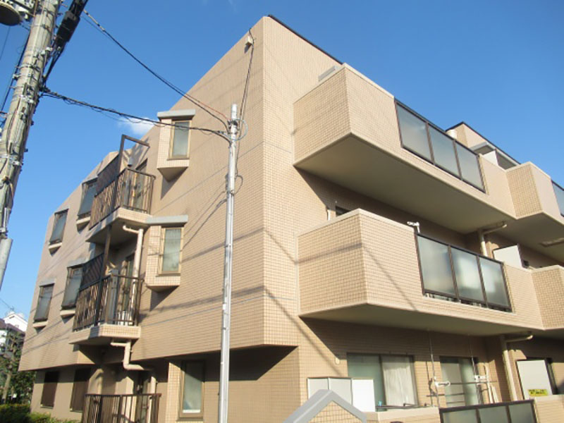 コスモ上野東の外観